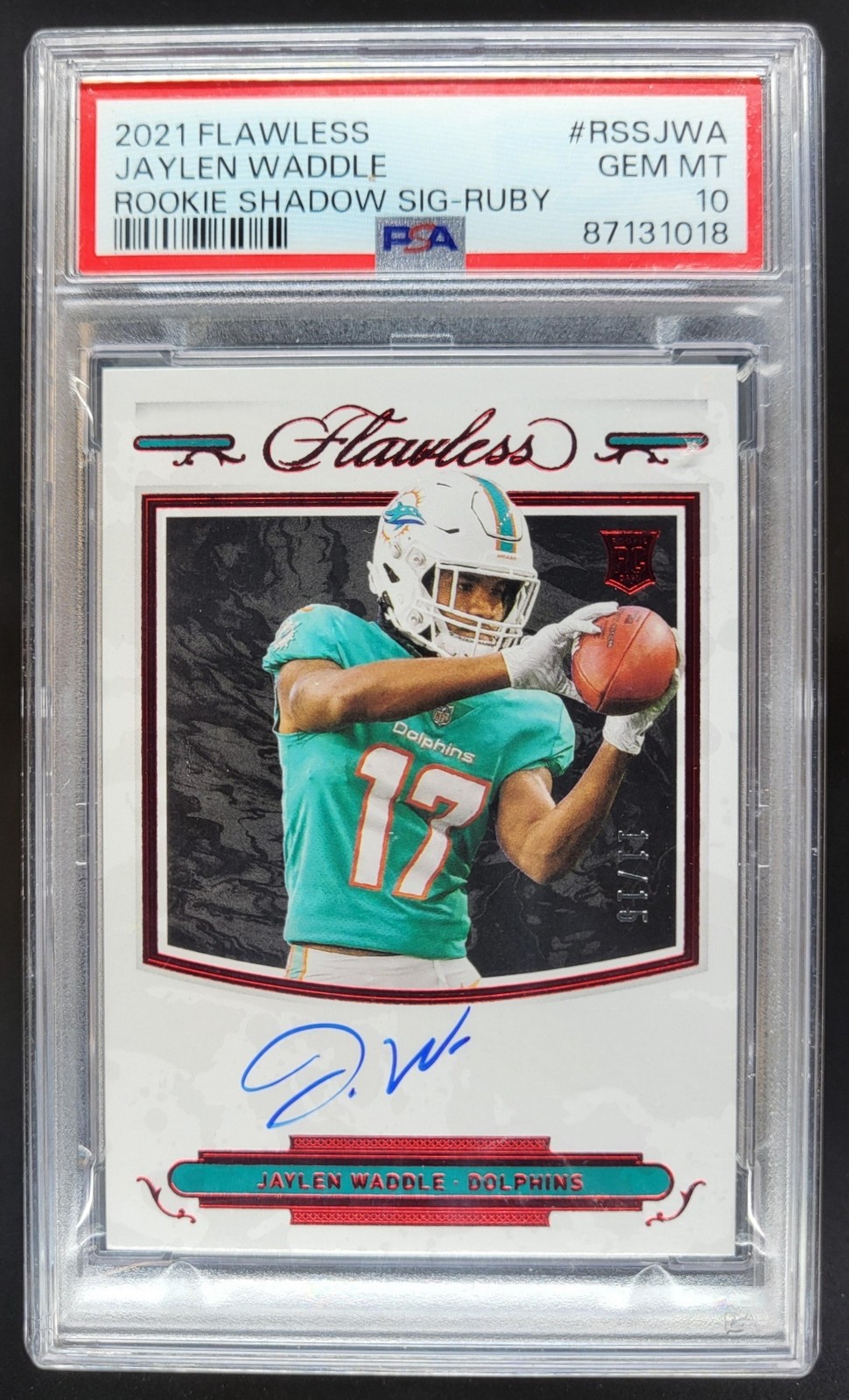 Jaylen Waddle Panini Flawless Rookie Shadow Signatures #RSSJWA Ruby