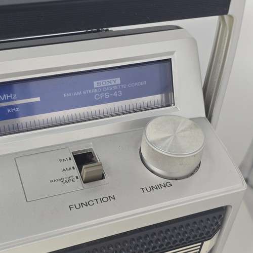 Reproductor de casete estéreo Sony CFS-43 Ghettoblaster probado ¡Funciona muy bien! - Imagen 12 de 16