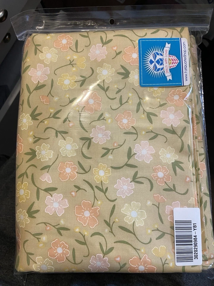 Kit trapunta fiori alpini con fiori bambina di Heather Briggs 57 1/2 x 70 1/4 - Immagine 3 di 3