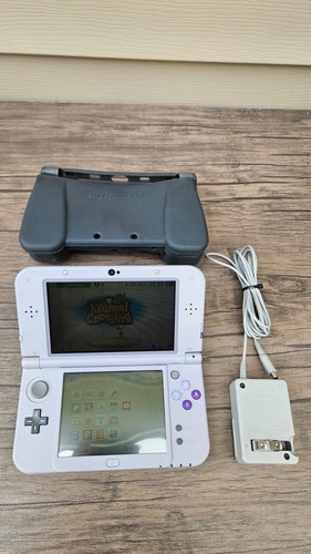 Nintendo New Nintendo 3DS XL SNES Edition Handheld *Console Only* T49 - Picture 2 of 9