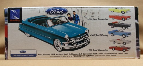 New-Ray 1956 Ford Thunderbird Maßstab 1:43 Neu in OVP mit Koffer - Bild 5 von 8