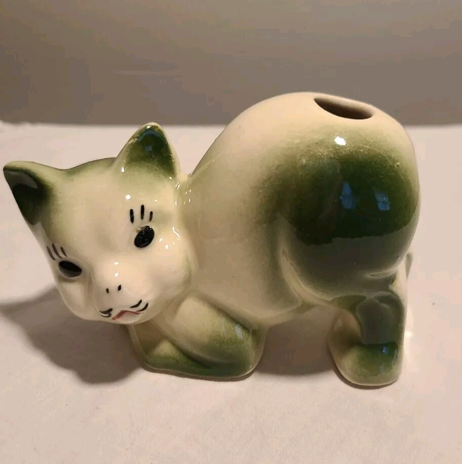 Vintage Ceramic Kitten Cat Cotton Ball Holder Figurine 2.5”