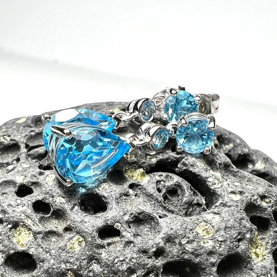 Pendientes colgantes/de plata de ley 925 simulados de topacio azul Londres corte pera de 5 quilates Foto 4 de 4