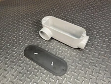 Raco Incorporated RLR200 Conduit Body 2", w/ Cover - Unused