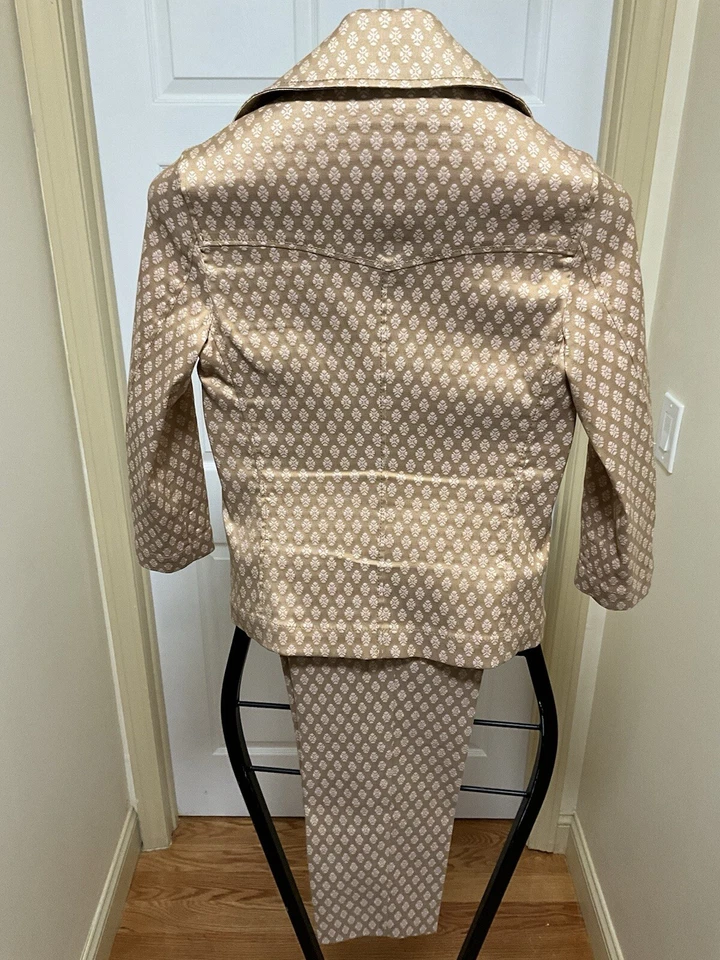 Piazza Sempione Women's 2 Piece Capri Pants Suit Beige IT 40/US 8/ EU 38 - Image 3 of 4