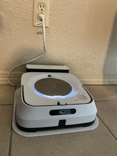 iRobot Braava Jet M6 Wi-Fi Connected Robot Mop White M611020