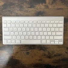 Apple Magic Keyboard Model A1314 Bluetooth Wireless Slim Compact 11”x5”