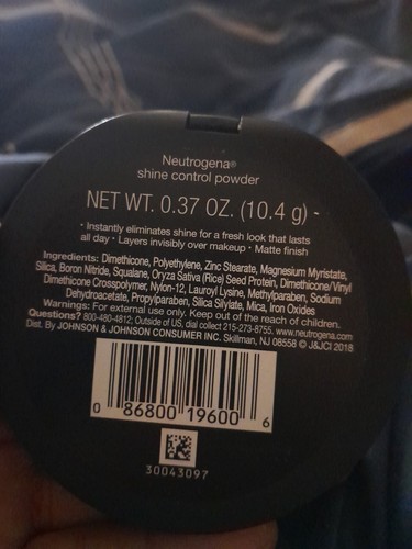 Neutrogena Shine Control Powder 0.37 Ounce - Picture 2 of 2