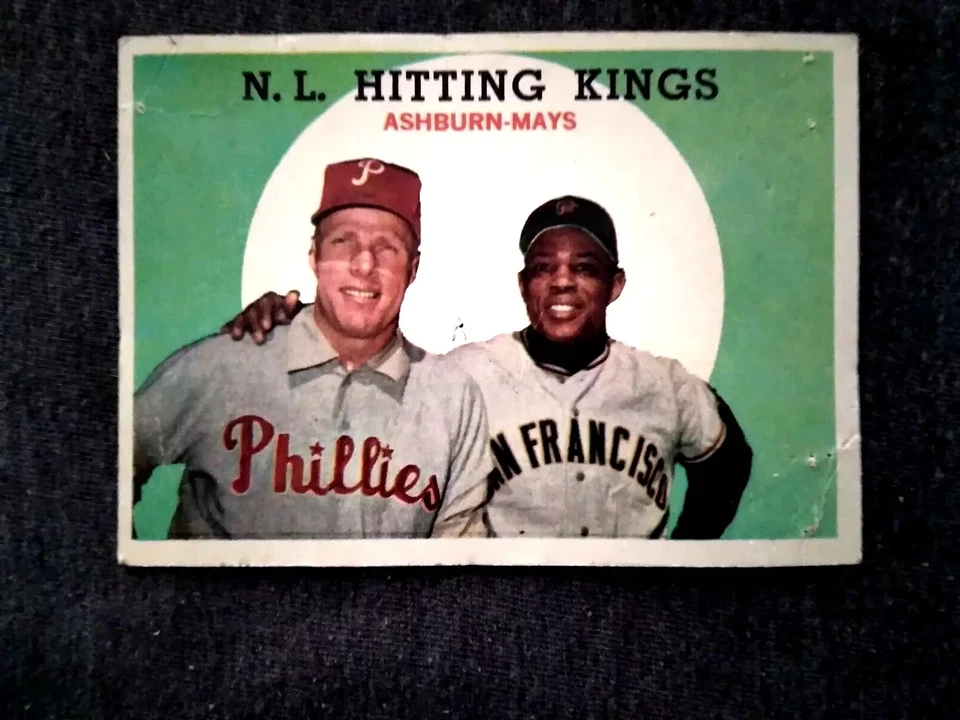 Tarjetas de béisbol 1959 Topps #212 y #317 de Willie Mays y Hank Aaron - Salón de la fama Foto 2 de 4