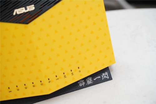 ASUS x Demon Slayer (Kimetsu no Yaiba) Inosuke Hashibira RT-AX82U / Zenitsu A... - Photo 3/15