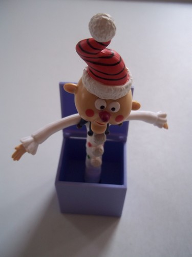 Tall CHARLIE IN THE BOX Plastic Figure RUDOLPH Misfit Toy PLAYING MANTIS 2002 - Picture 15 of 15