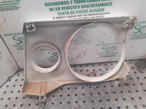 624107F Molduras Delanteras para NISSAN TERRANO II (R20) * 1007879 - Imagen 2 de 2