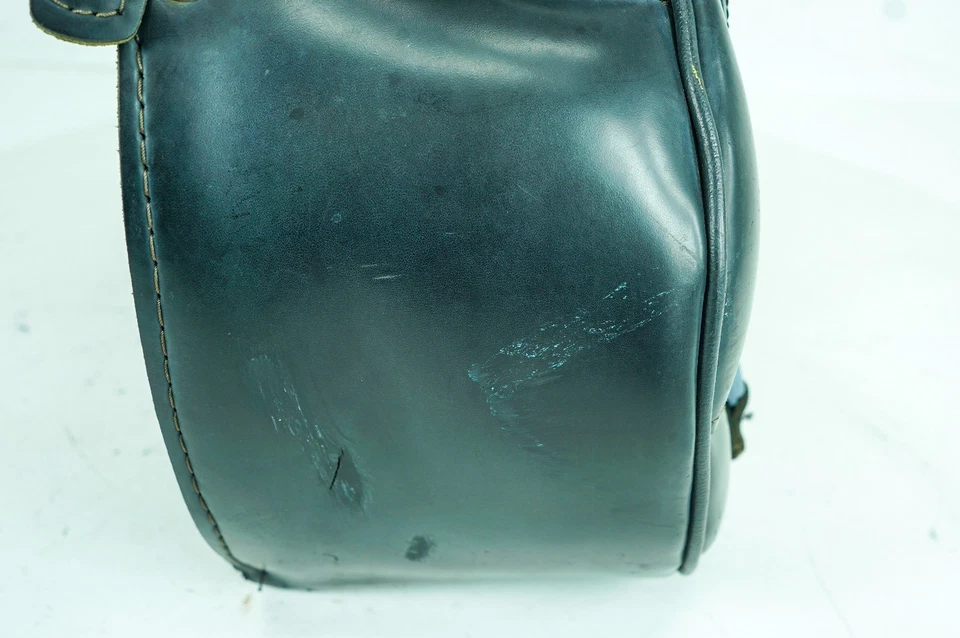 Harley Sportster Low XL883 07 trasero derecho 1 alforja cuero rayado rasgado 1358 Foto 2 de 4