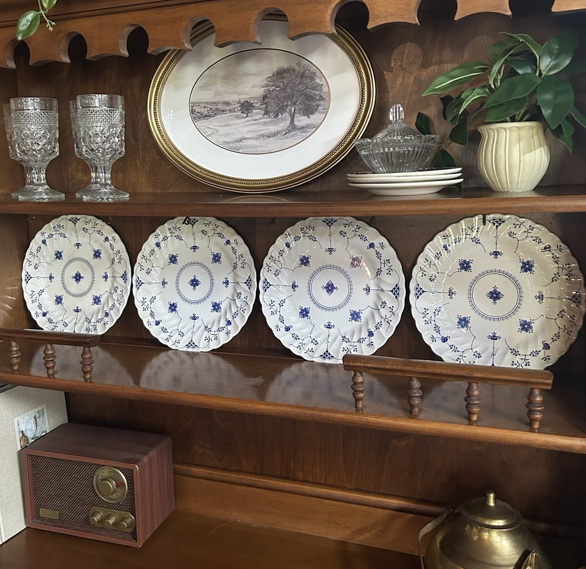 Myott Finlandia 10 in Set of 4 Blue & White Floral Ceramic Round Plates England