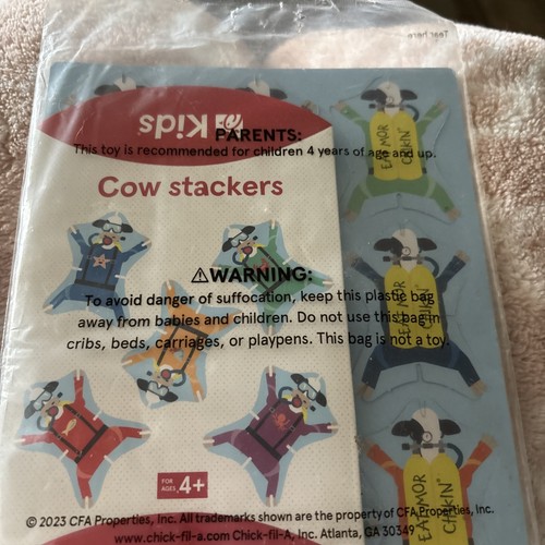 Chic-fil-A Toy Kid Meal Toy 2023 "Cow Stackers" Sealed - Picture 4 of 5