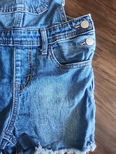 Girls' Jean Bibs Overalls Cat & Jack Light Wash Size Medium 8 Stretch Shortall - Picture 3 of 9