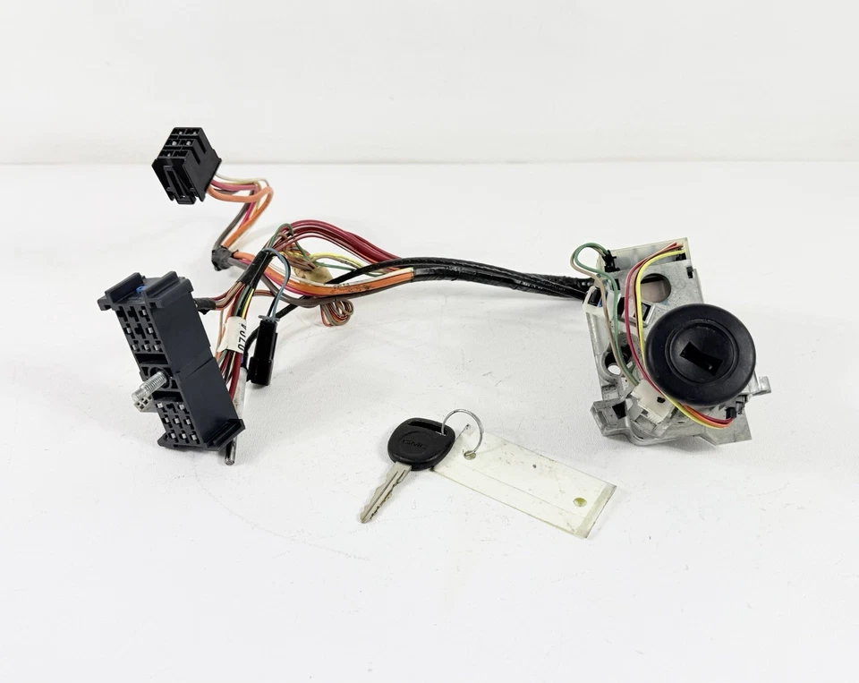 Interruptor de cilindro de encendido Tahoe Suburban GMC Yukon 2000-2002 con llave y arnés Foto 2 de 4