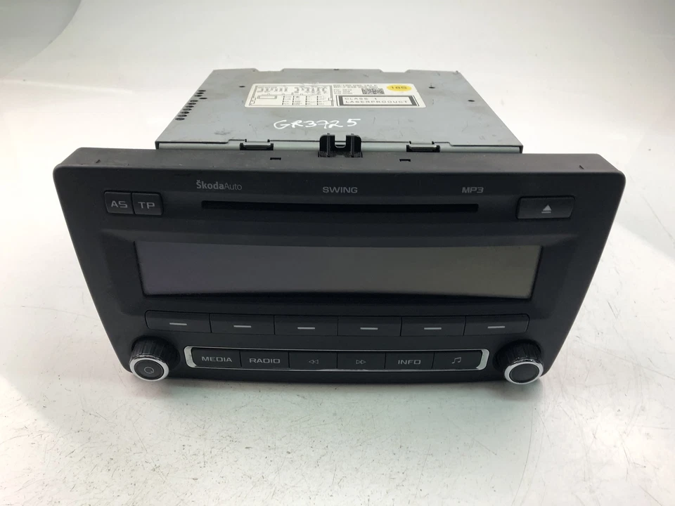 SKODA OCTAVIA I 1U2 Musik-Player ohne GPS 1Z0035161F 2010 17060476 - Bild 2 von 4