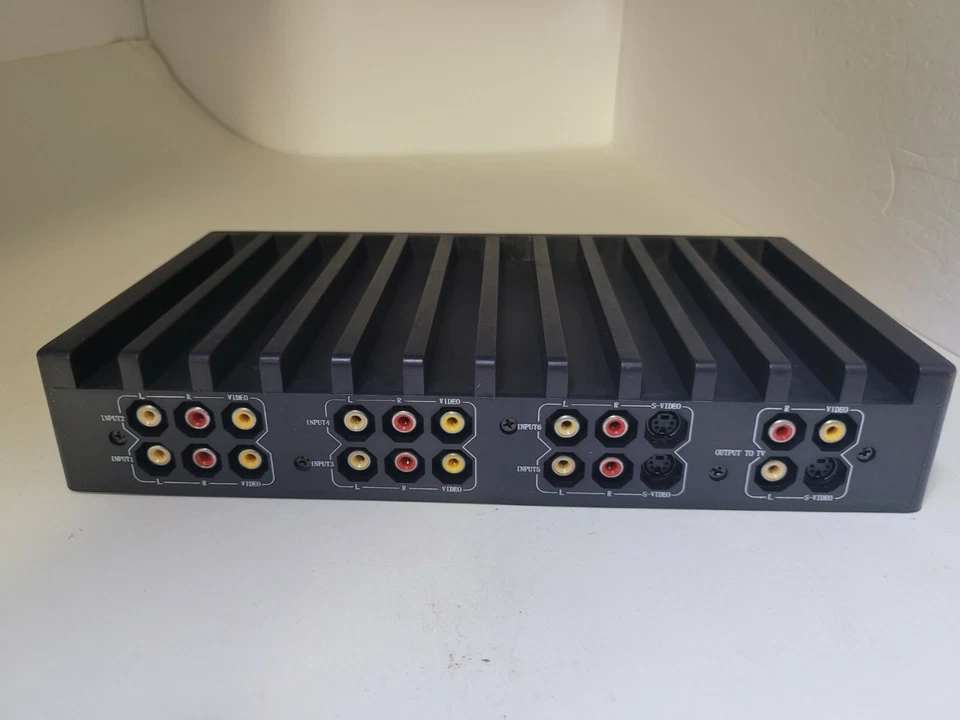 NEW AV Audio Video + S VIDEO System Selector 6 Input Retro Gaming Switch #1E - Image 3 of 3