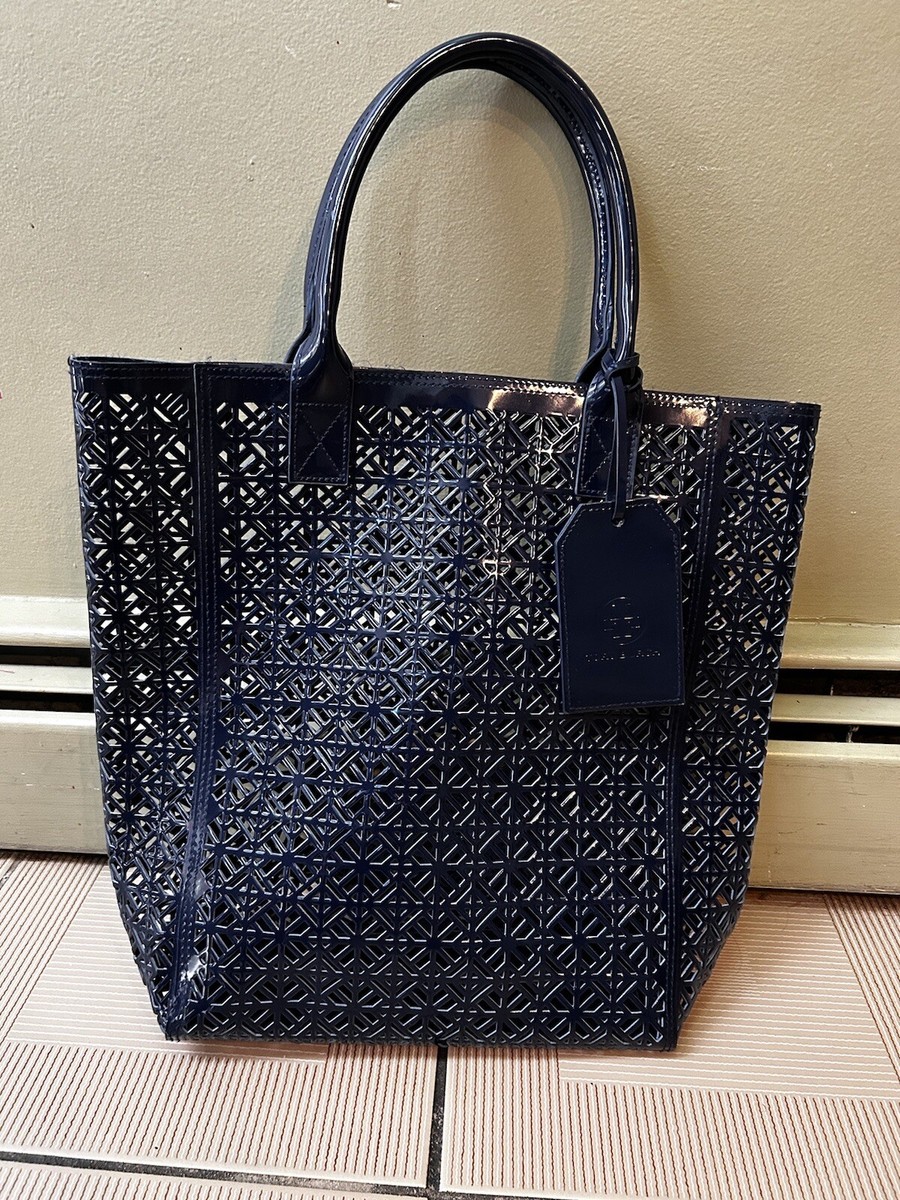 Tory Burch ストライプ かごバッグ　ネイビー Tory Burch ストライプ かごバッグ ネイビー - メルカリ