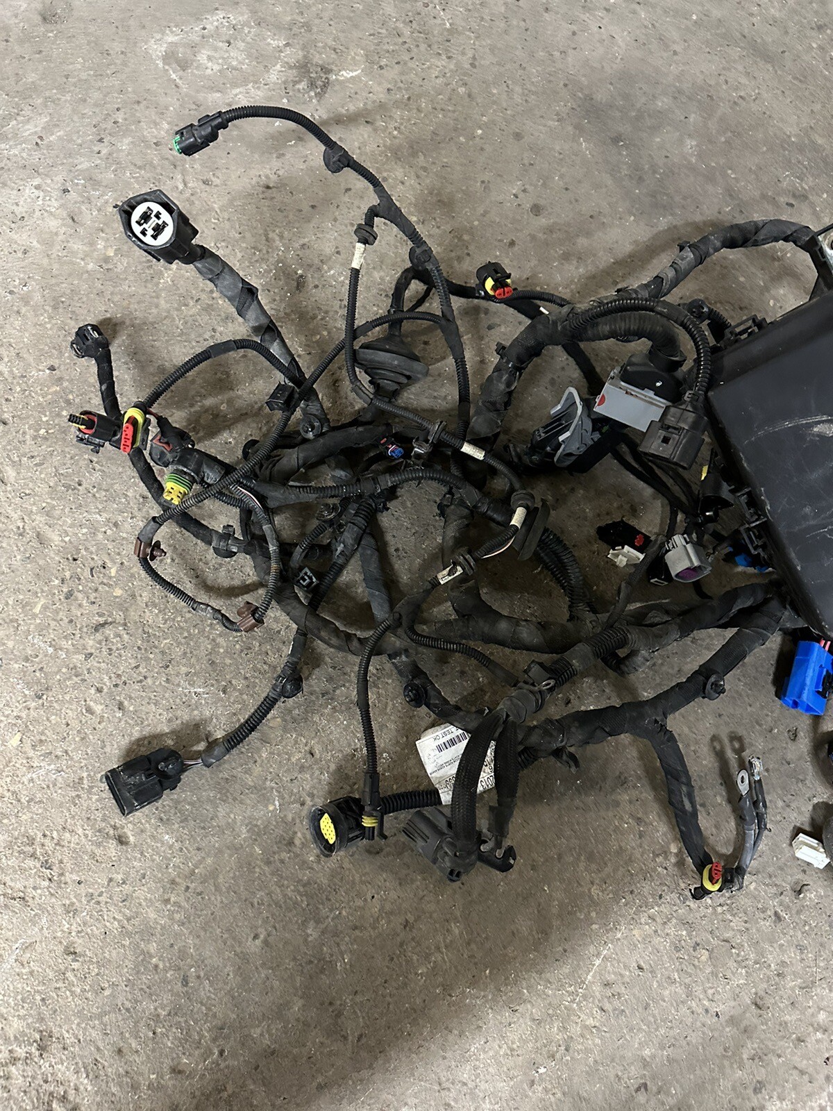 2014-17 Maserati Ghibli AWD Motor Engine Bay Wire Wiring Harness Fuse Block Box