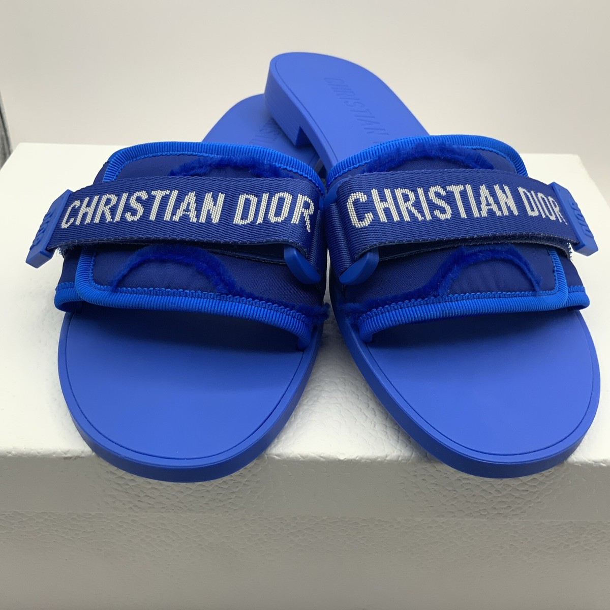 超美品　Christian Dior DIO(R)EVOLUTION Dio(r)evolution Slide Shiny Technical Fabric with Deep Blue