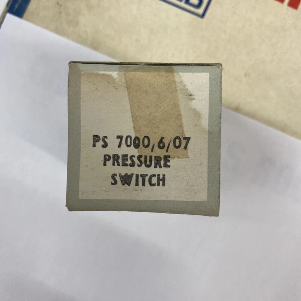 Interruptor de presión de aceite Austin Marina Morris Marina 1800cc NOS Smiths Foto 2 de 4