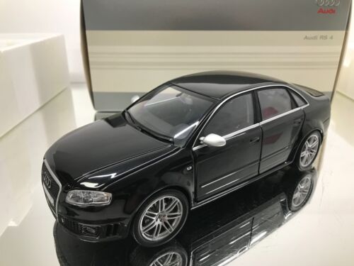 MINICHAMPS AUDI RS4 B7 2005 LIMOUSINE -BLACK 1:18- HIGH QUALITY IN DEALER BOX - Bild 3 von 11