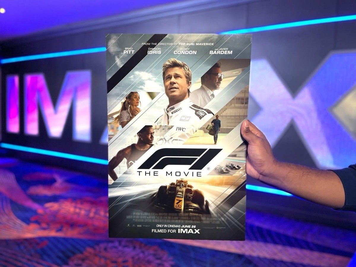ブラピF1映画 50×70cm 大型ポスターUS輸入品 ブラピF1映画 大型ポスター US輸入品 希少 - メルカリ