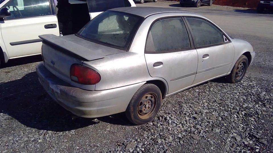 Passenger Right Front Door 4 Door Fits 95-01 FIREFLY 224249 - Image 4 of 4