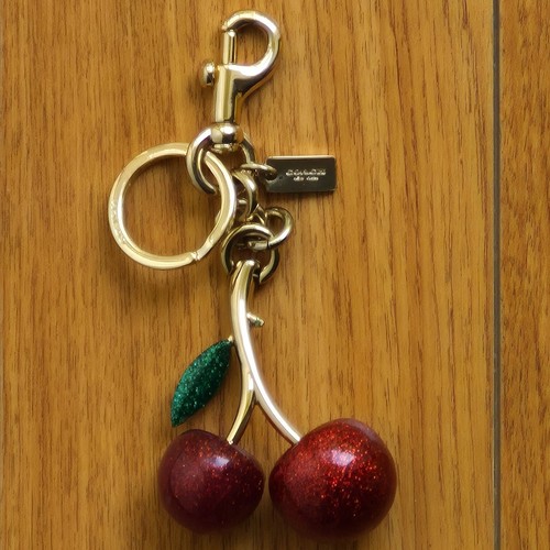 Vintage 90s Coach Cherry's Gold Plated Metallic Charm Women's Keychain - Picture 3 of 5