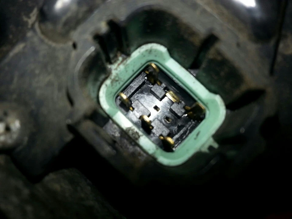 Isuzu Rodeo MK1 2003 motor limpiaparabrisas delantero Foto 2 de 3