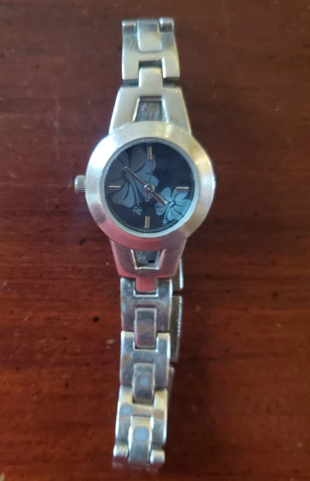 PANAMA JACK 'Surf Girl' Watch Vntg - Blue Flowers, Silver Link Band - Not Tested - Image 3 of 4
