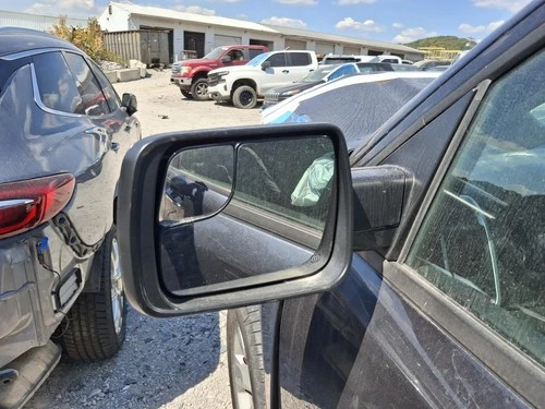 Used Left Door Mirror fits: 2020 Ram Dodge 1500 pickup new style 6 lug wheel pow
