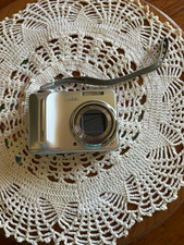 Kodak EasyShare C875 Compact Digital Camera 8MP 5x Zoom Silver w/ Case Strap