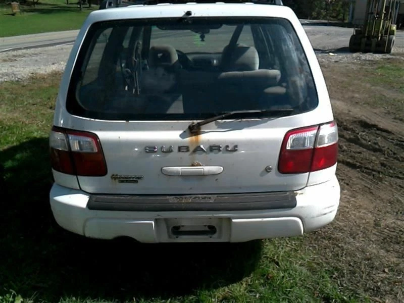 FORESTER 2002 Fuel Vapor Canister 77524 - Image 3 of 4