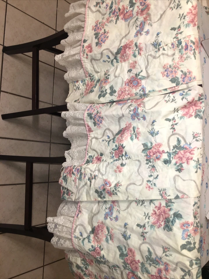 VGUC-Lot Of 3 Croscill Valance 窗帘床裙茶色花卉花边荷叶边 — 第 4/4 张图片