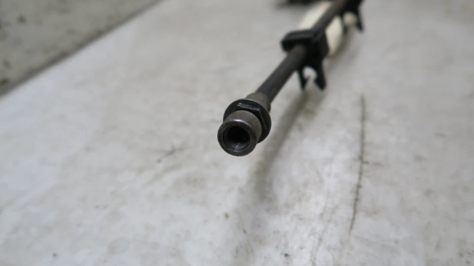 Manguera de freno delantera izquierda Chrysler 300 2011-2014 OEM Foto 4 de 4