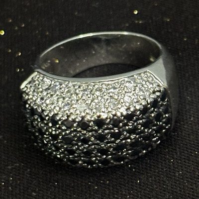 925 Silver Black Tone Dome Band Ring Size 8 Pavé Clear Round Rhinestones