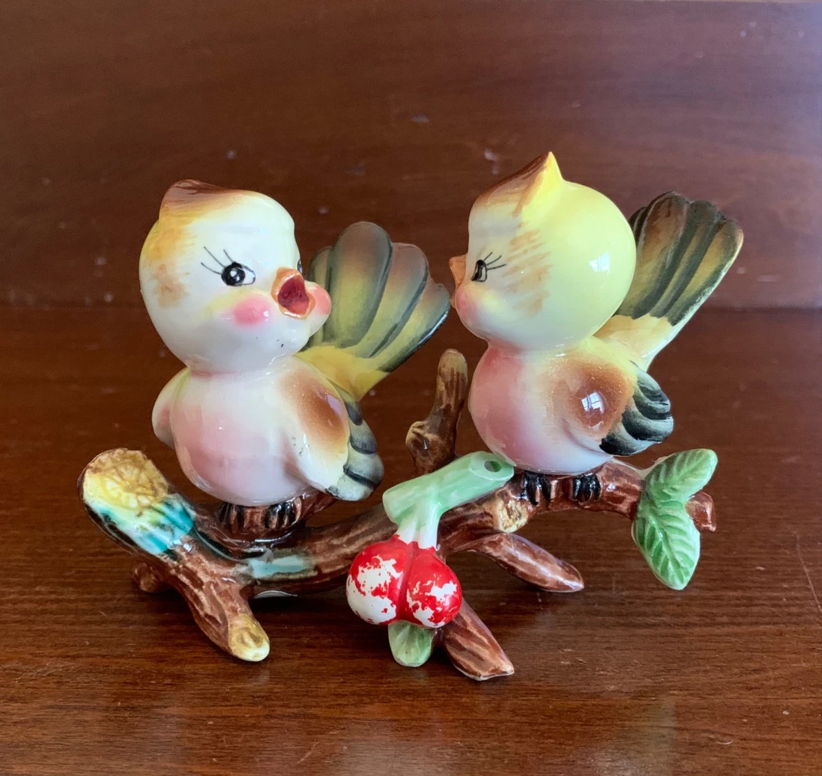 Yellow Ceramic Collectible 1950-1959 Time Period Manufactured