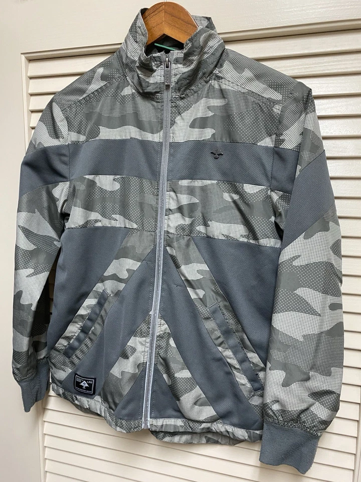 Chaqueta Camuflada Lifted Research Group M Gris Cremallera Completa Rompevientos Ropa de Calle Exterior Foto 3 de 4