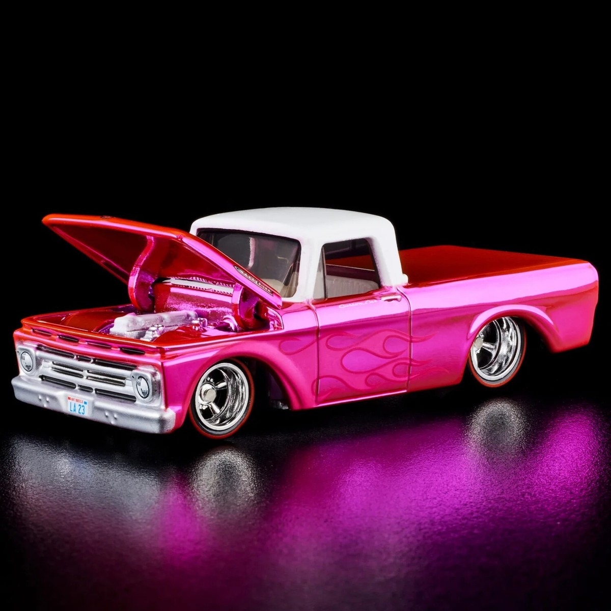 1/64 Hot Wheels RLC Exclusive Pink Edition 1962 Ford Spectraflame
