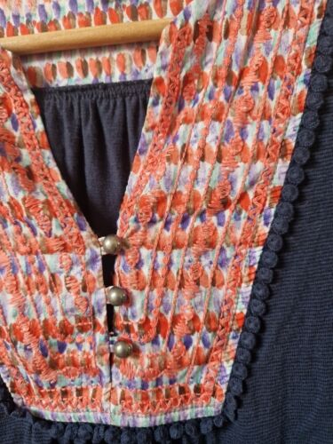 Orvis Linen Blend Embroidered Neckline Blue Blouse Top Size XS 8 - Picture 2 of 8