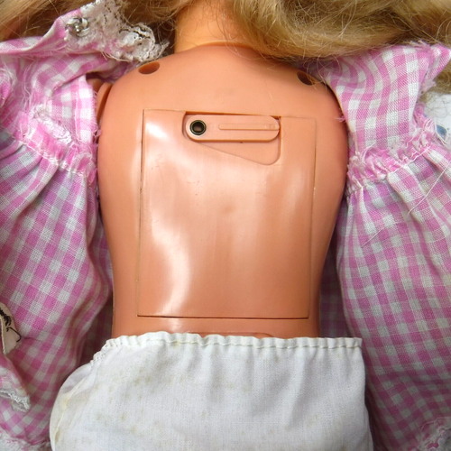 Vintage Denys Fisher Wanda Walking Doll - Boxed - Wand Missing - Picture 19 of 24