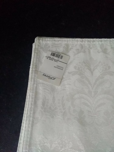 4 x White JC Penny Linen PlaceMat And Napkin New with tags - Picture 2 of 3