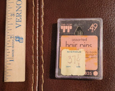 Vintage Tip-Top Assorted Hair Pins 100 Pins 1835..  .49n