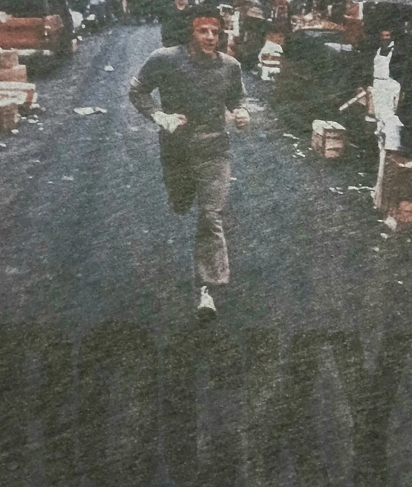 Local Celebrity Gray Rocky Movie Graphic T-shirt Men M Stallone Philadelphia - Image 2 of 3