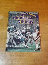 Minnesota Vikings Pictorial Drama 1974  HC Book - Tarkenton Grant Eller Page