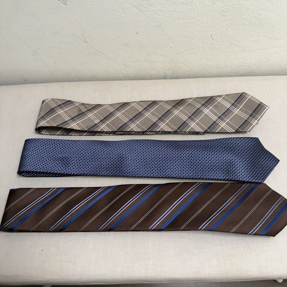 Lote de 3 corbatas Michael Kors 100 % seda marrón azul a cuadros geométricos rayas usadas en excelente estado Foto 2 de 4