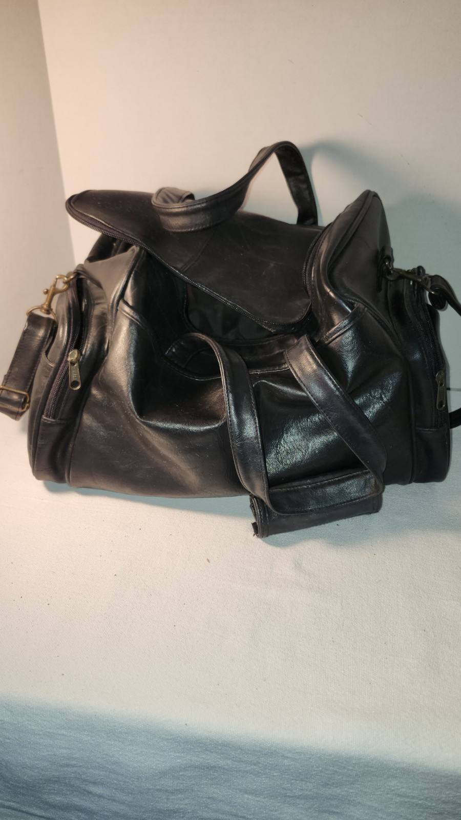 Vintage Mens Black Travel/Duffle Bag By Safari Le Club Leather